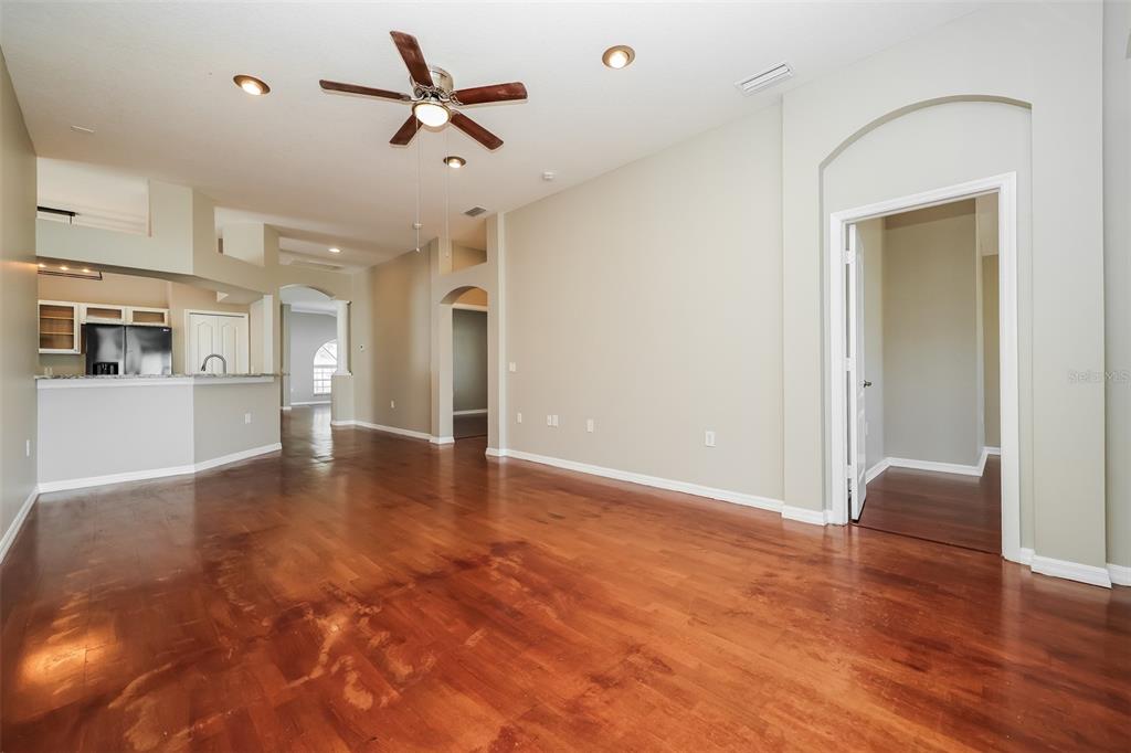 12755 STANDBRIDGE DRIVE, RIVERVIEW, FL — photo 4 of 30