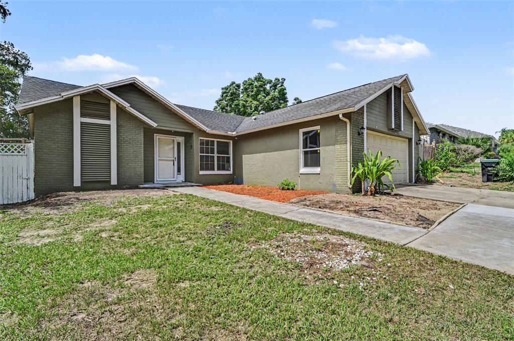 7774 BARBERRY DRIVE