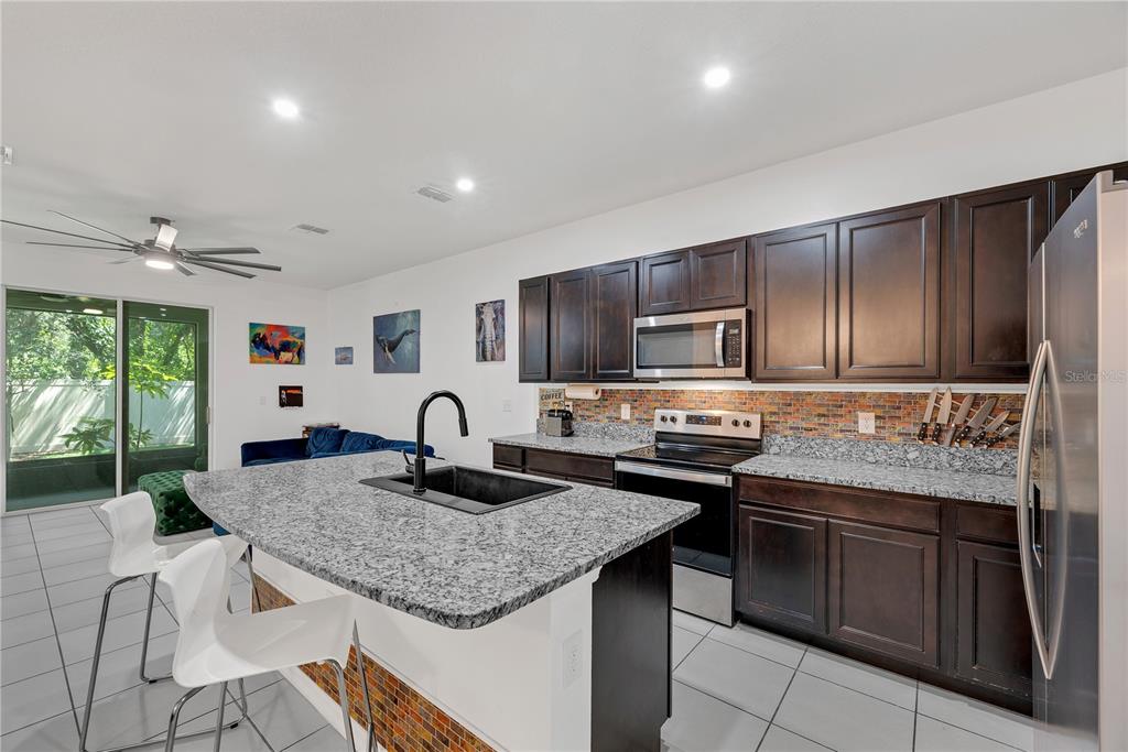 3209 PLEASANT WILLOW COURT, BRANDON, FL — photo 4 of 28