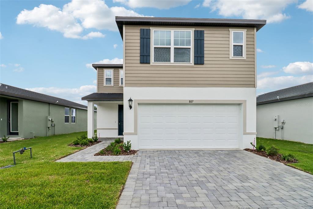 807 SUNSHOWER DRIVE