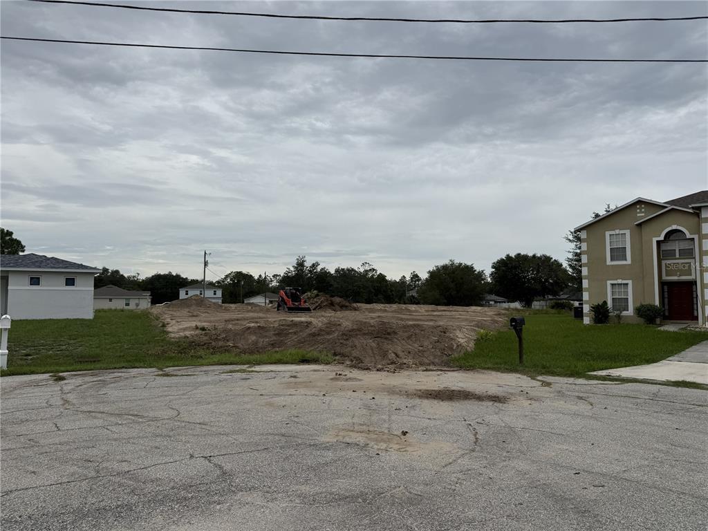 1406 MISSOURI PLACE, POINCIANA, FL — photo 3 of 9