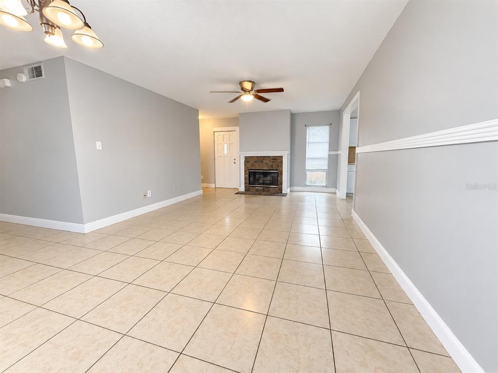 1223 LA MESA AVENUE, WINTER SPRINGS, FL — photo 2 of 20