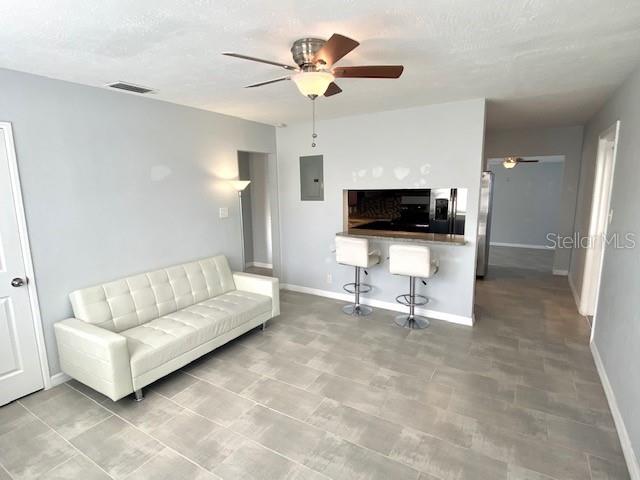 4109 W WALLACE AVENUE, TAMPA, FL — photo 4 of 29