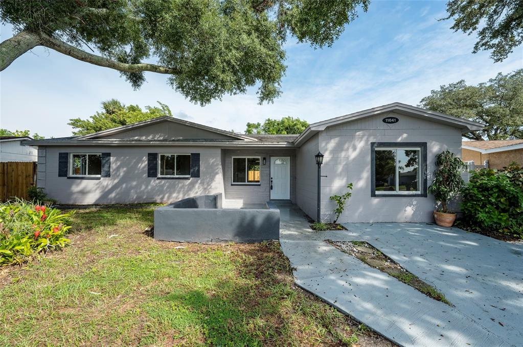 11641 129TH AVENUE, SEMINOLE, FL — photo 2 of 23