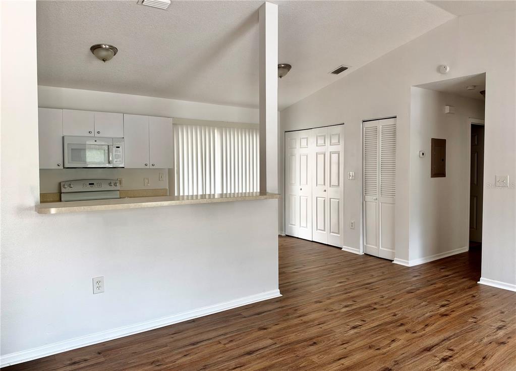 1900 N LIME AVENUE, SARASOTA, FL — photo 2 of 17