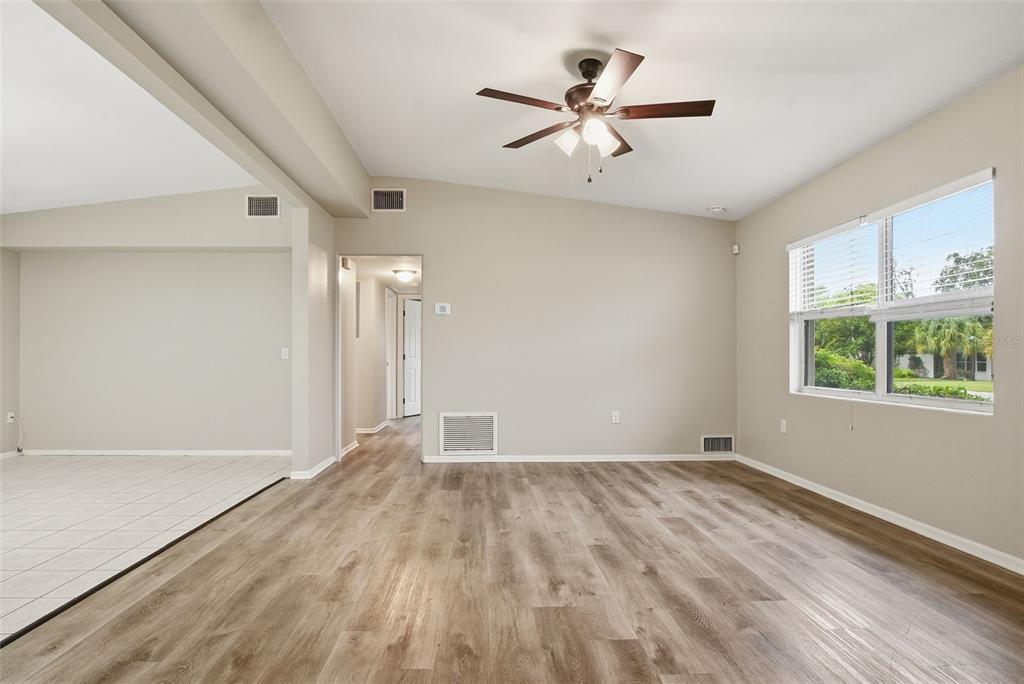2210 BEATRICE DRIVE, ORLANDO, FL — photo 4 of 30
