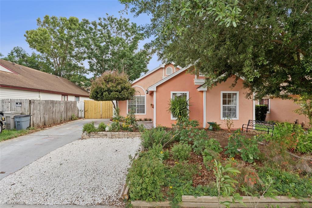 596 SWALLOW COURT