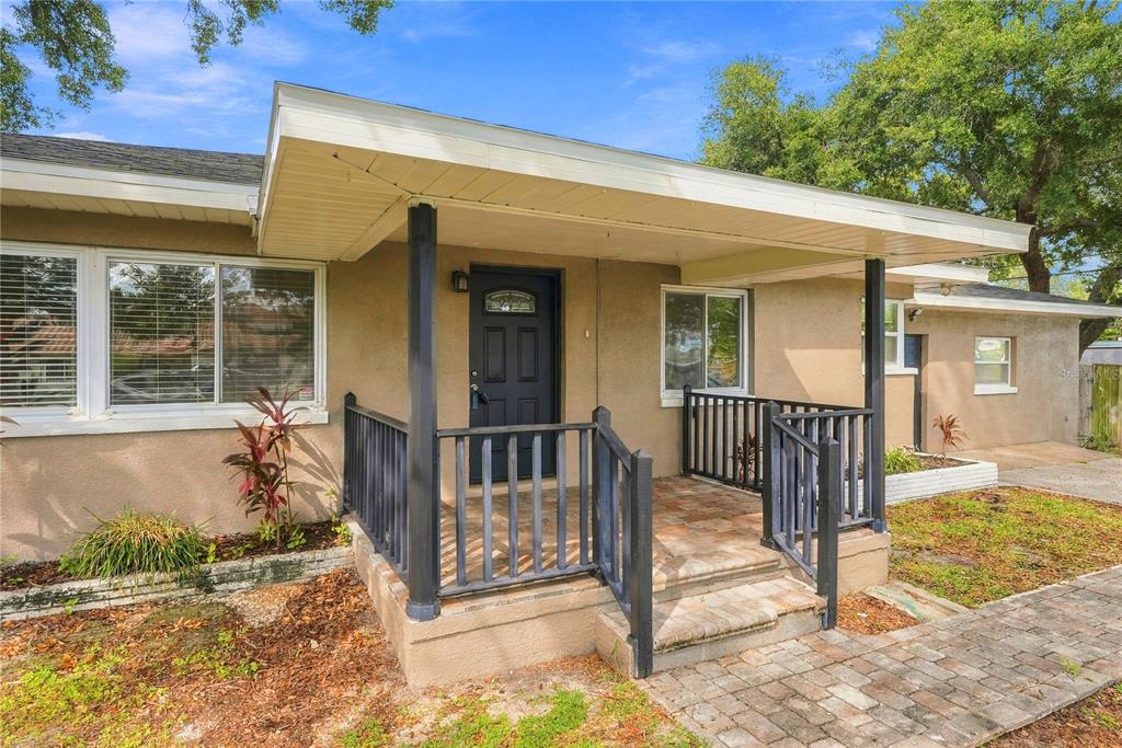 10719 CHEROKEE DRIVE, ST PETERSBURG, FL — photo 5 of 30