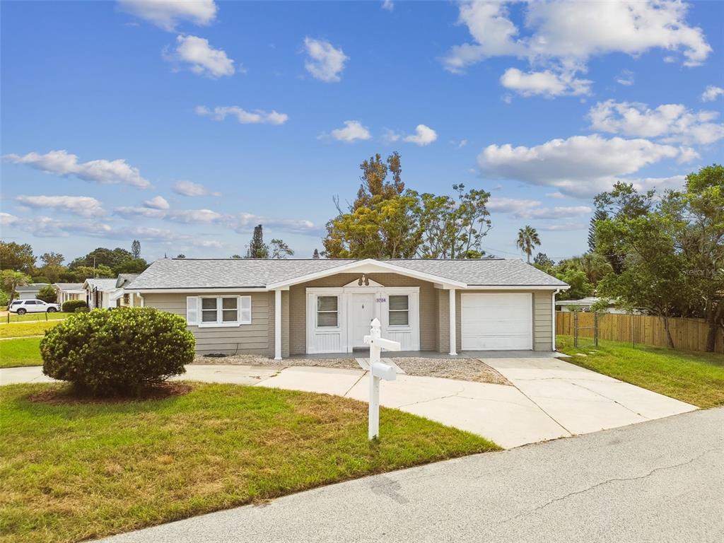 3704 OAKHURST DRIVE