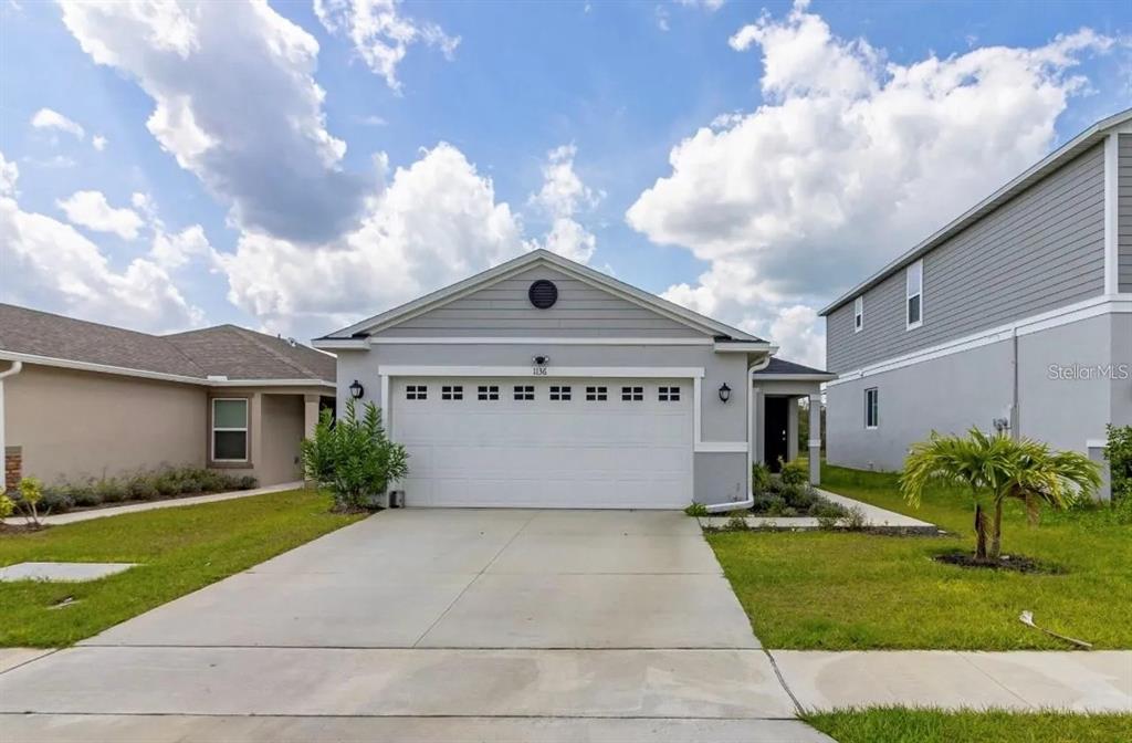 1136 PAPAYA CIRCLE