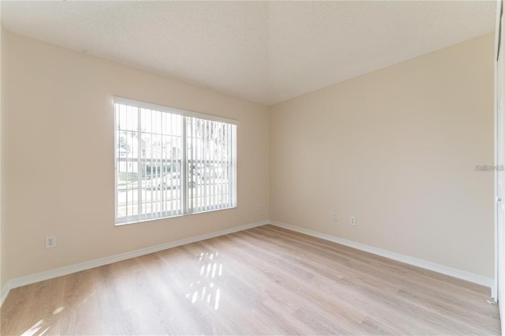8104 SANTEE DRIVE, KISSIMMEE, FL — photo 4 of 29