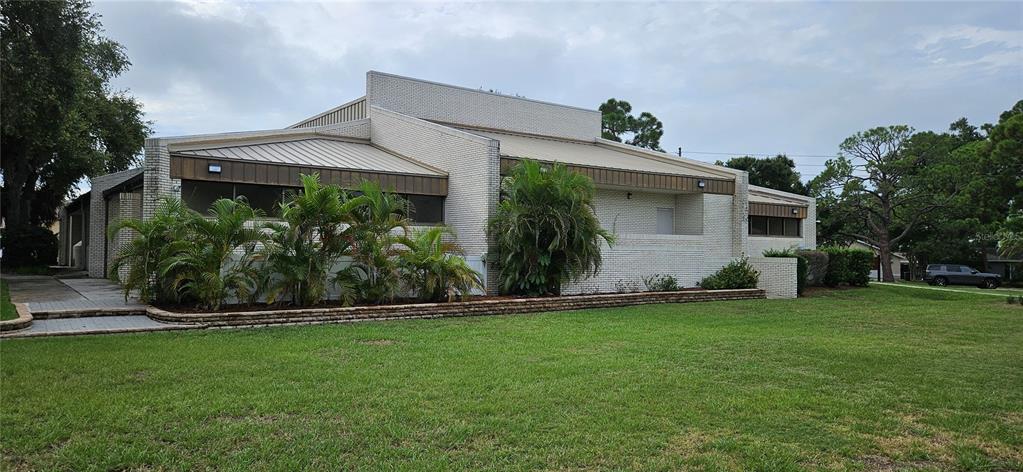 11501 WALKER AVENUE, SEMINOLE, FL — photo 3 of 24