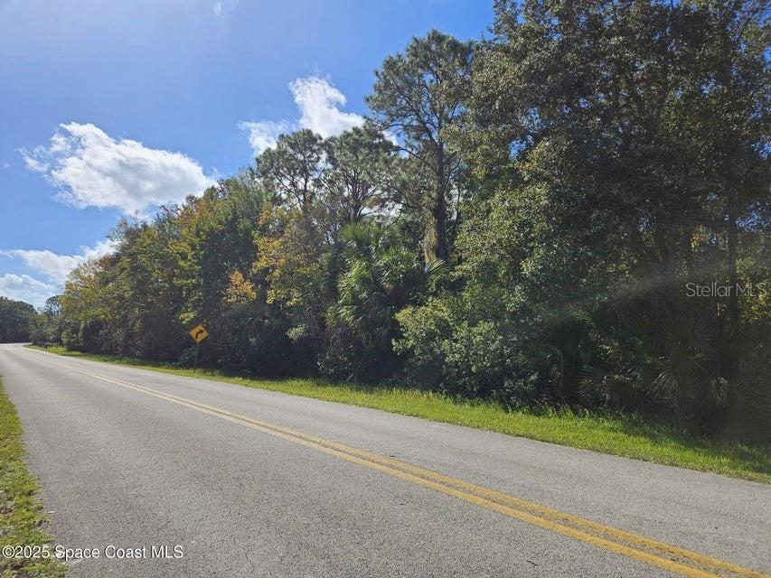 4600 BEACON LIGHT ROAD, EDGEWATER, FL — photo 2 of 11