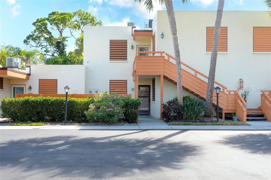123 WILD PALM DRIVE UNIT 123