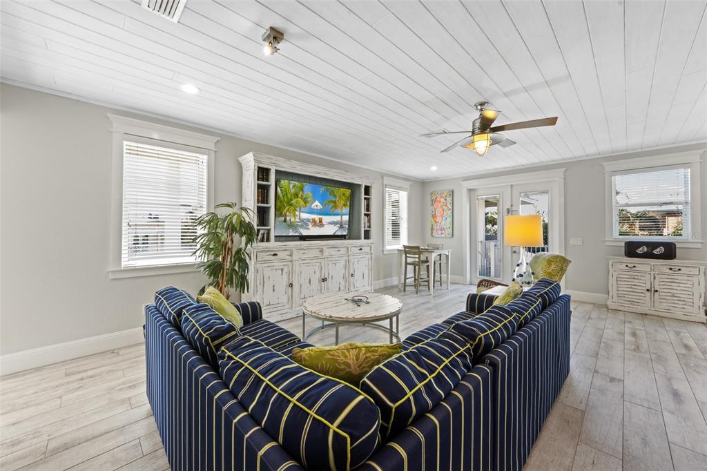 106 81ST STREET, HOLMES BEACH, FL — photo 3 of 30