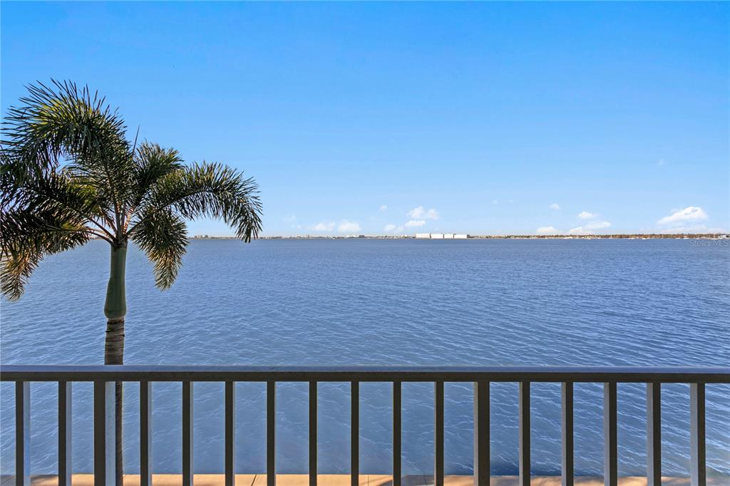 5279 ISLA KEY BOULEVARD S UNIT 211, ST PETERSBURG, FL — photo 4 of 36