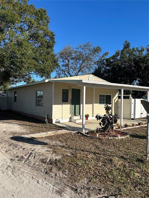 2553 BERMUDA STREET