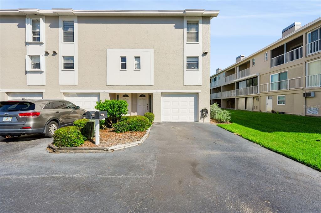 255 CAPRI CIRCLE N UNIT 22, TREASURE ISLAND, FL — photo 2 of 30