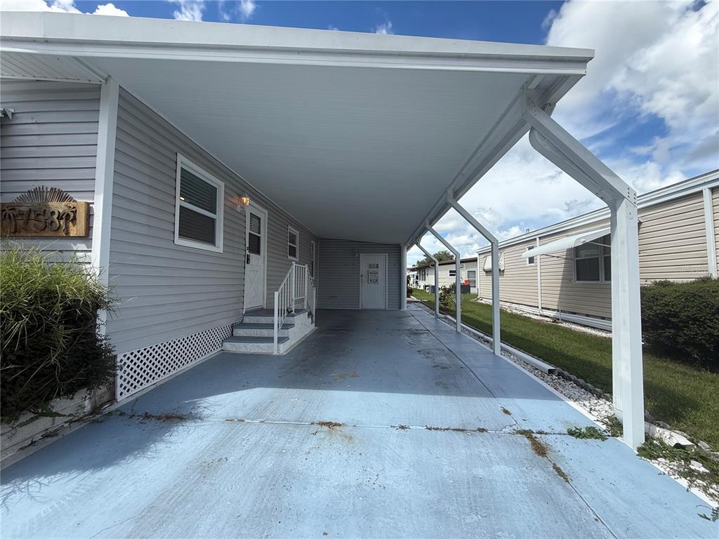 758 ROYAL PALM CIRCLE, LARGO, FL — photo 3 of 29