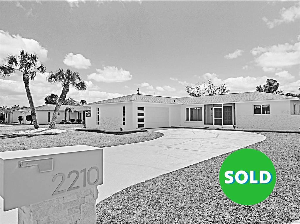 2210 BLACKWOOD DRIVE