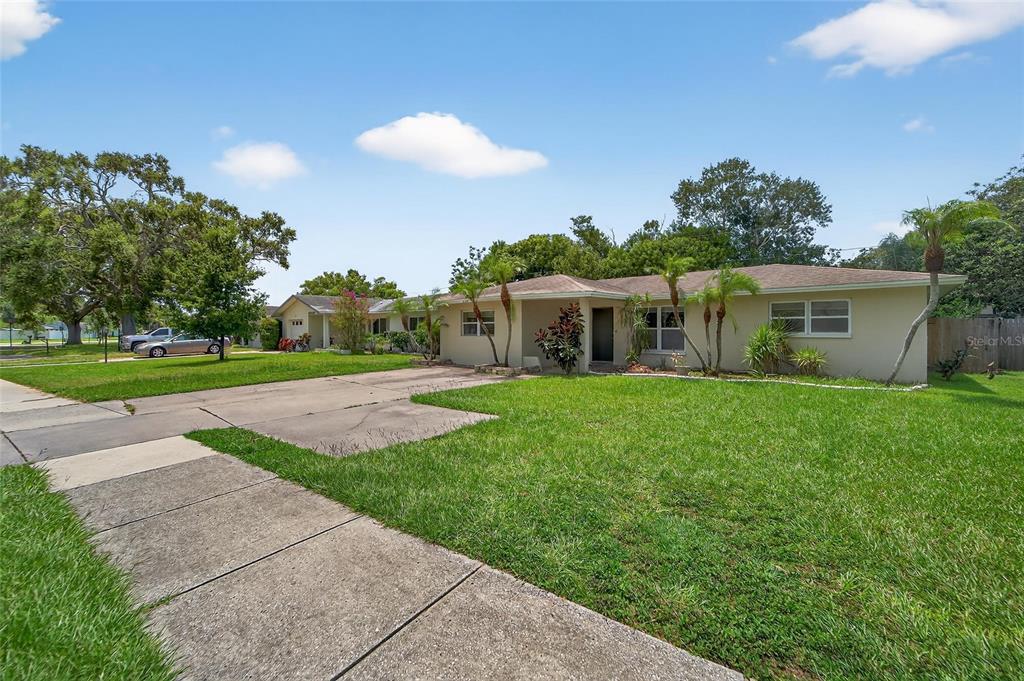 2186 GREENBRIAR BOULEVARD