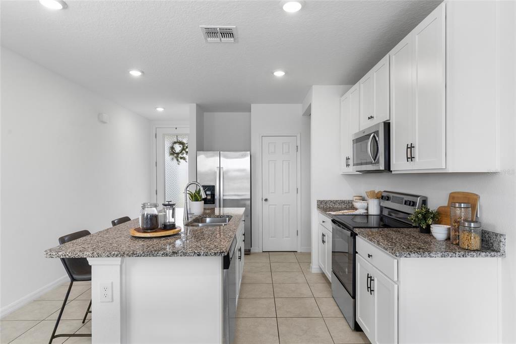 3737 MARBELLA WAY, DAVENPORT, FL — photo 5 of 30