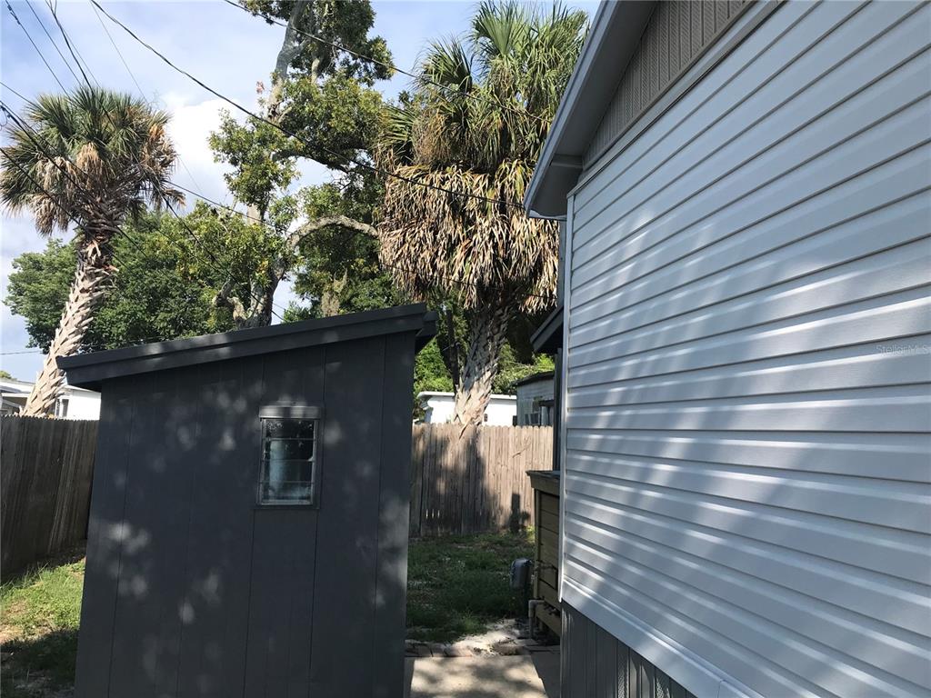 7037 LOFTY DRIVE, PORT RICHEY, FL — photo 4 of 6
