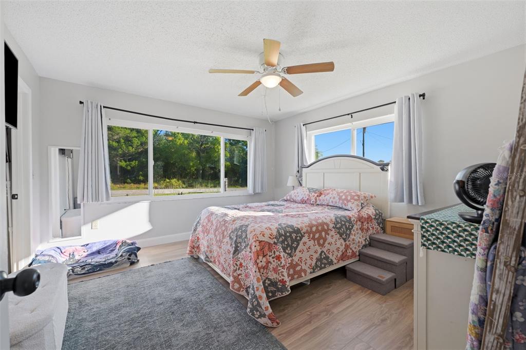 10048 AMIDON STREET, SPRING HILL, FL — photo 4 of 29