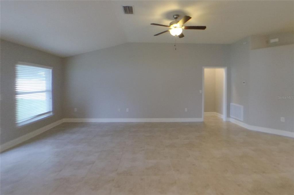 10853 KIRKWALL PORT DRIVE, WIMAUMA, FL — photo 2 of 15