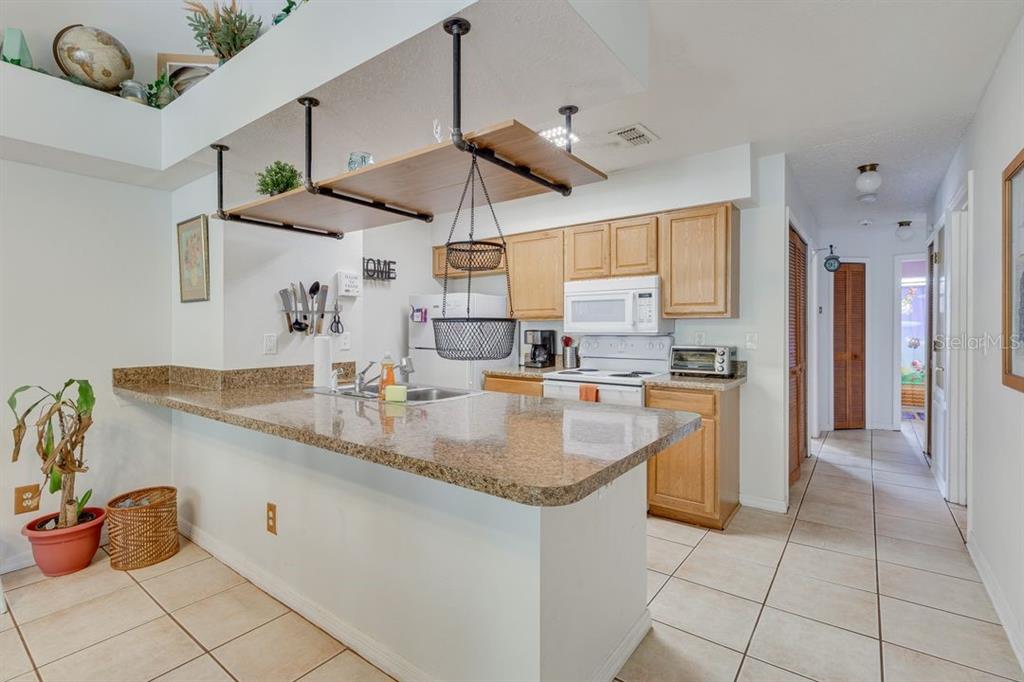 5004 LAGUNA BAY CIRCLE UNIT 54, KISSIMMEE, FL — photo 5 of 30
