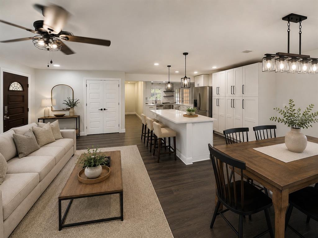 This floor plan shows the layout of a single-story home with a detached storage building — 1809 STELLA COURT N, LAKELAND, FL