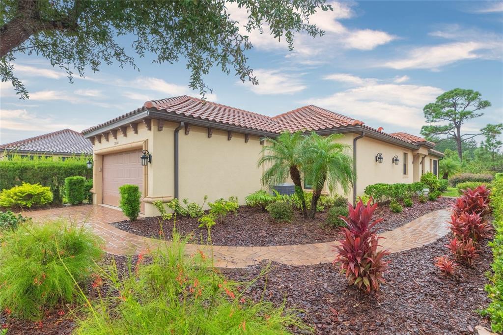 20108 SORANO HILL PLACE, TAMPA, FL — photo 2 of 30