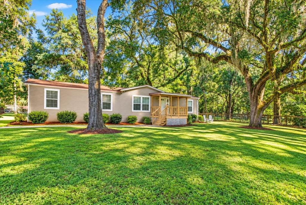 14420 SW TUSTENUGGEE AVENUE, FORT WHITE, FL — photo 2 of 31