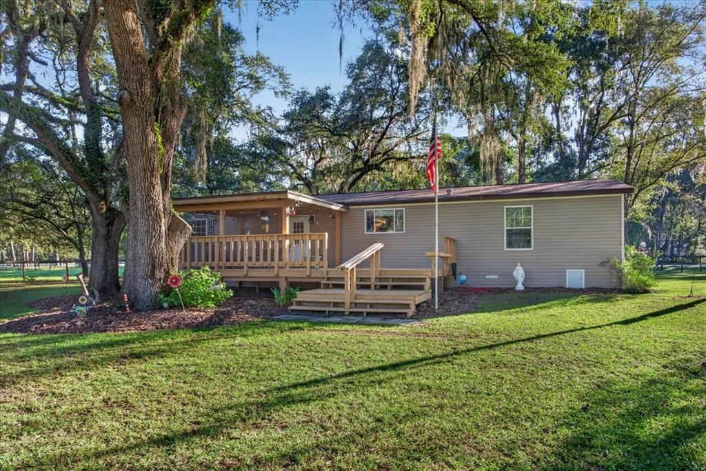 14420 SW TUSTENUGGEE AVENUE, FORT WHITE, FL — photo 4 of 31