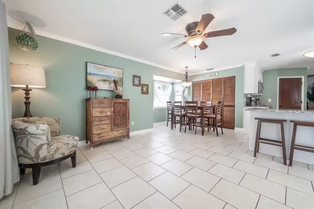 11606 79TH AVENUE, SEMINOLE, FL — photo 3 of 27