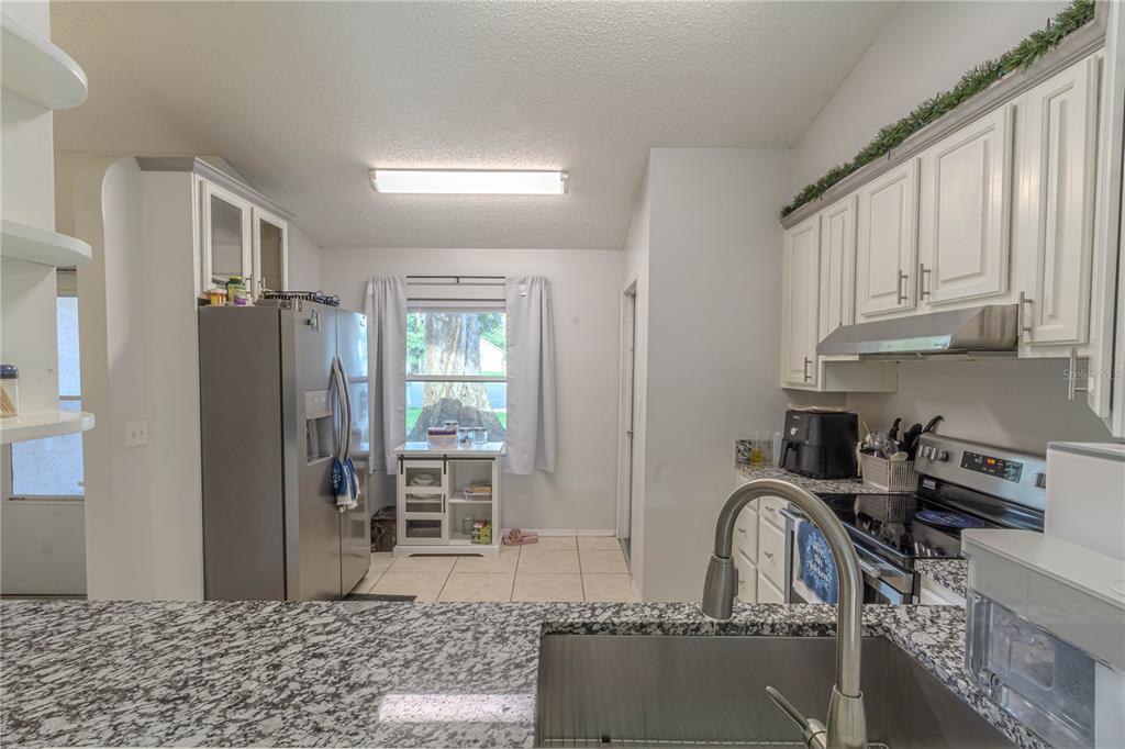 108 SUGAR MAPLE COURT, SANFORD, FL — photo 4 of 16