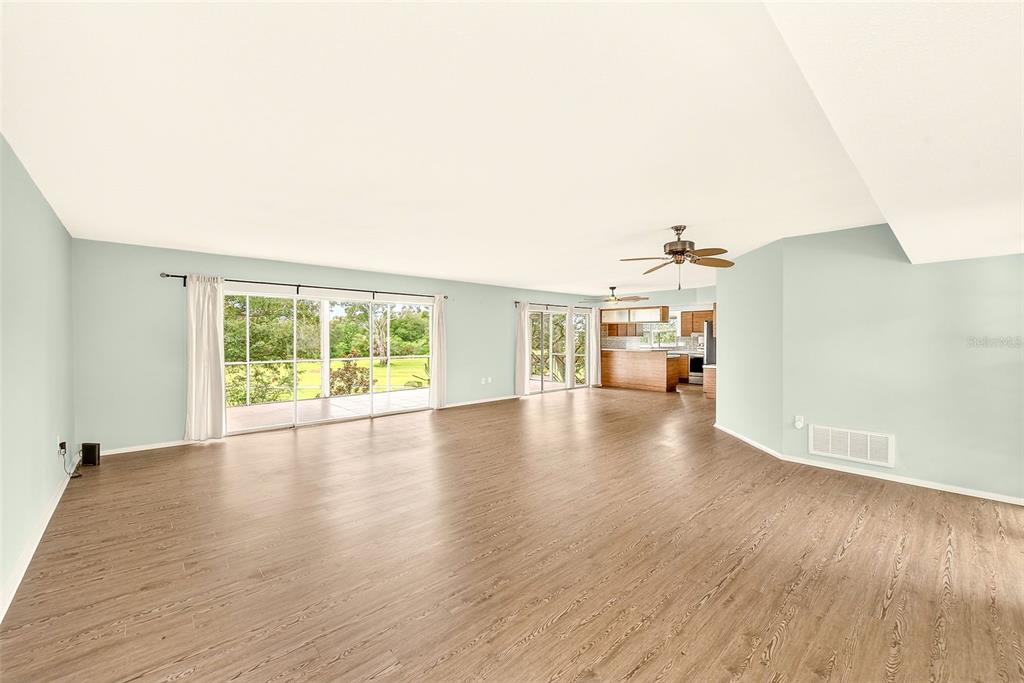 25 COUNTRY CLUB DRIVE, LARGO, FL — photo 5 of 30
