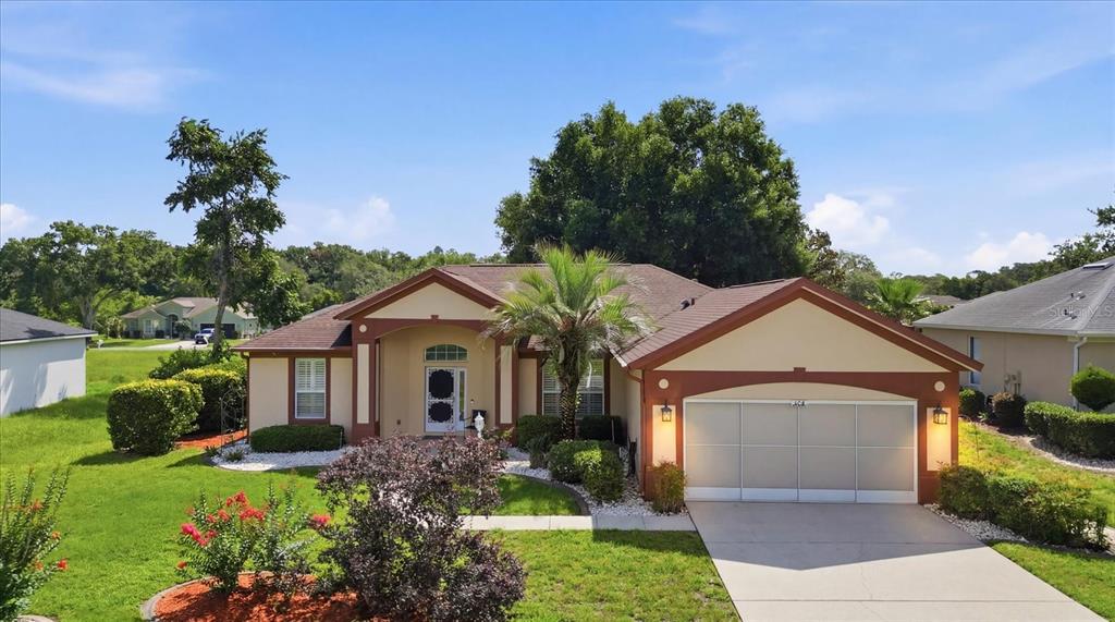 168 W ROMANY LOOP