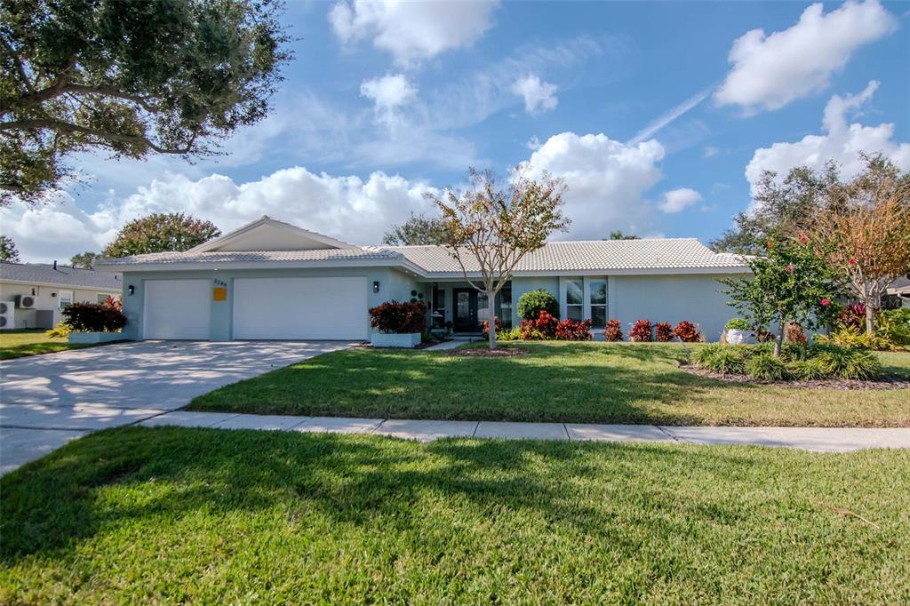 3246 HYDE PARK DRIVE