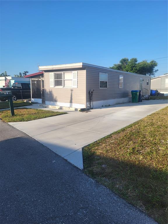 6580 SEMINOLE BOULEVARD UNIT 424