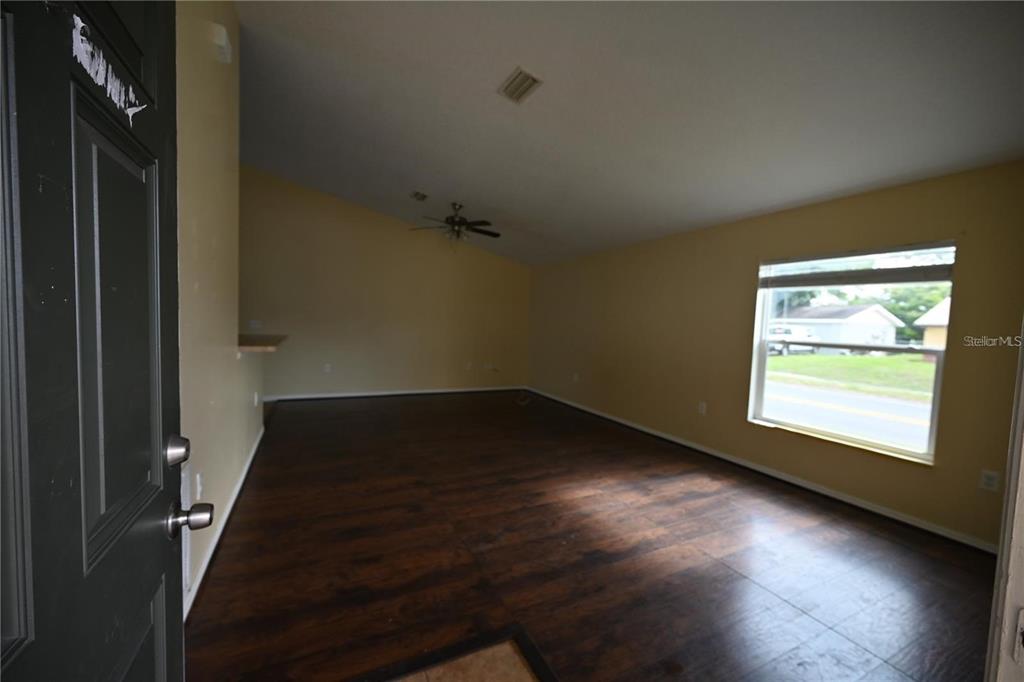5302 SCHOOL ROAD, NEW PORT RICHEY, FL — photo 2 of 7