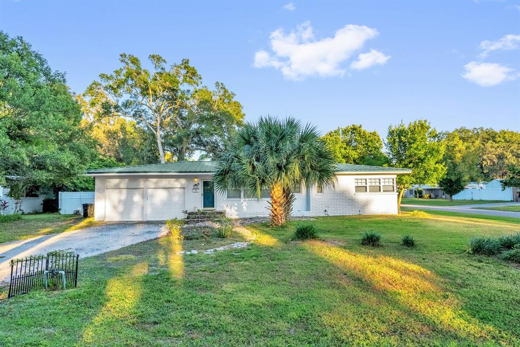 633 MAGNOLIA DRIVE