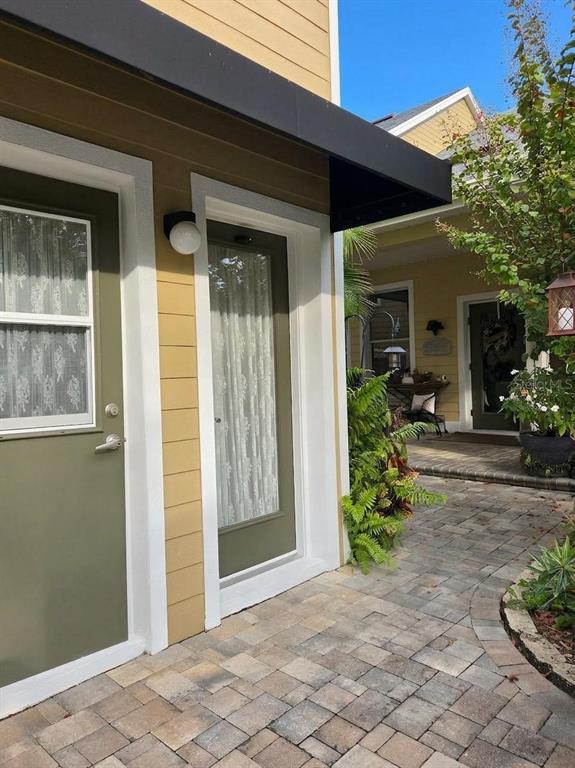 14602 BOURNEMOUTH ROAD UNIT LOFT, TAMPA, FL — photo 2 of 30