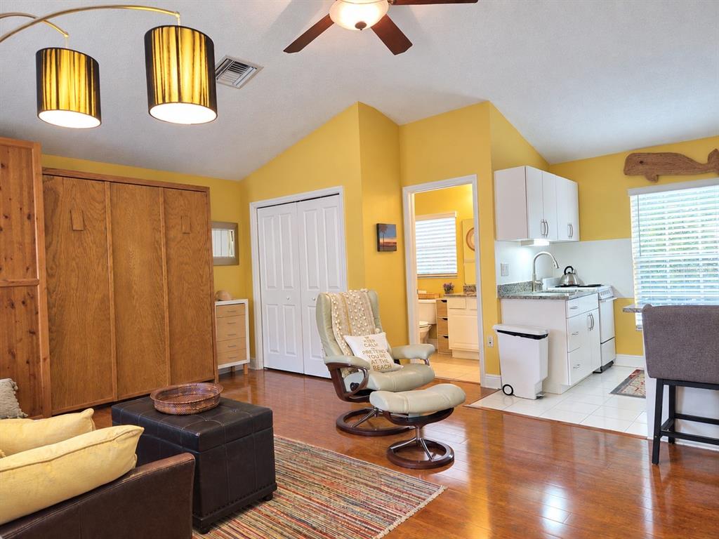 14602 BOURNEMOUTH ROAD UNIT LOFT, TAMPA, FL — photo 5 of 30