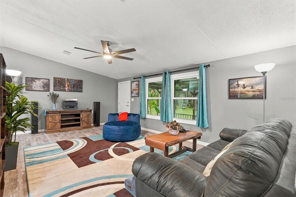 17220 NE 28TH STREET, WILLISTON, FL — photo 2 of 29