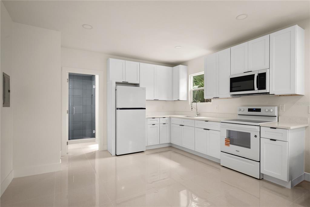 607 N OSCEOLA AVENUE UNIT A, CLEARWATER, FL — photo 4 of 8