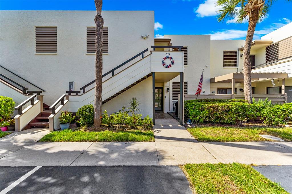 519 LAKESIDE DRIVE UNIT 519, BRADENTON, FL — photo 2 of 30