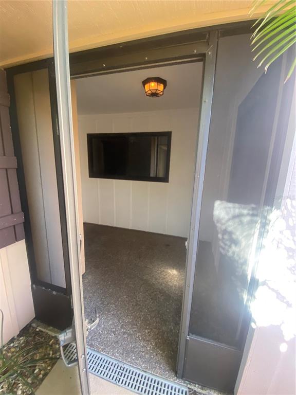 20 ANDREA DRIVE, NEW SMYRNA BEACH, FL — photo 2 of 22