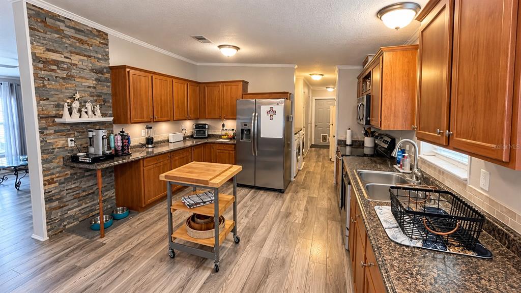 12831 HAWK HILL DRIVE, THONOTOSASSA, FL — photo 5 of 30