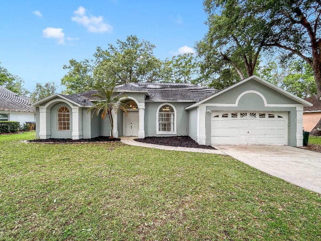4418 WHITE OAK CIRCLE